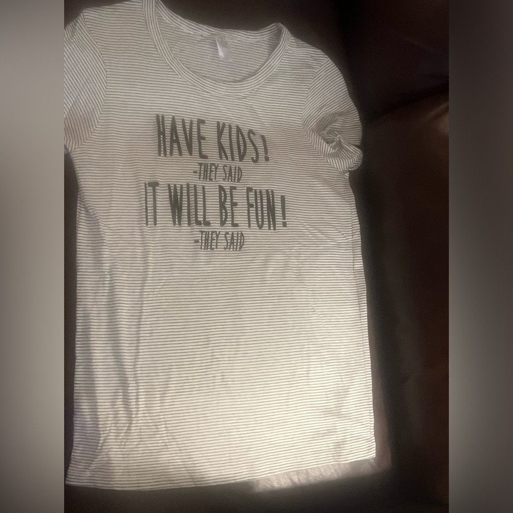 Mom tee